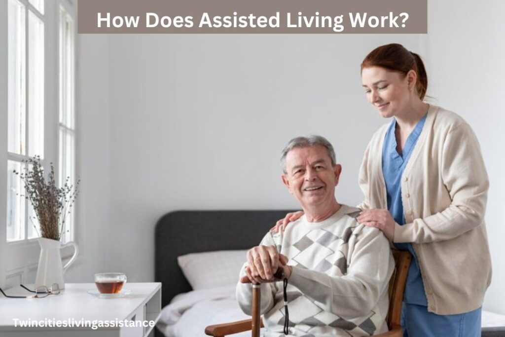 how does assisted living work